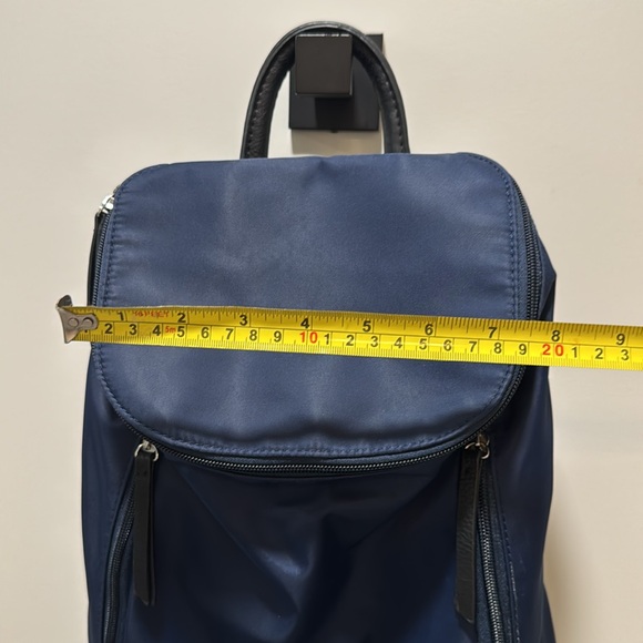 Seven Days Backpack - Picture 10 of 10